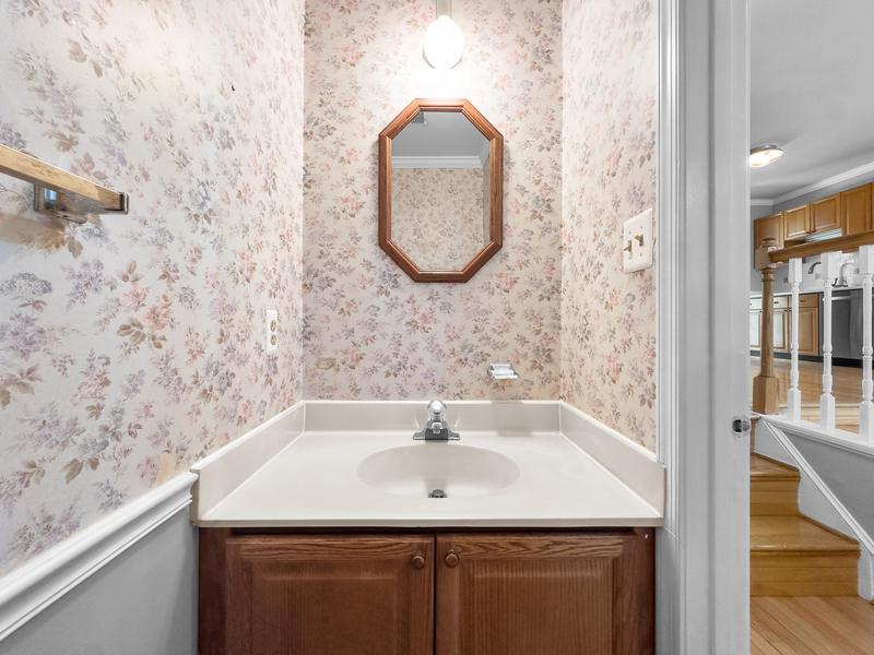 Powder Room &mdash; 6749 Cardinal Woods Court